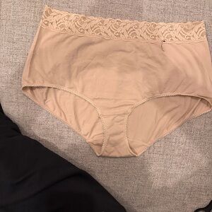 Wacoal Beige Lace Waist Panties